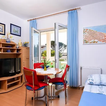 Ferienwohnung Fuer 2 Personen 1 Kind Ca 30 Qm In Orebic, Dalmatien Sueddalmatien Orebić